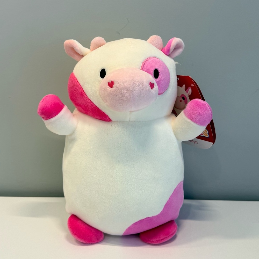 Brand New 10” Caedyn Hug Mees Squishmallow Pink and White Plush Cow Toy